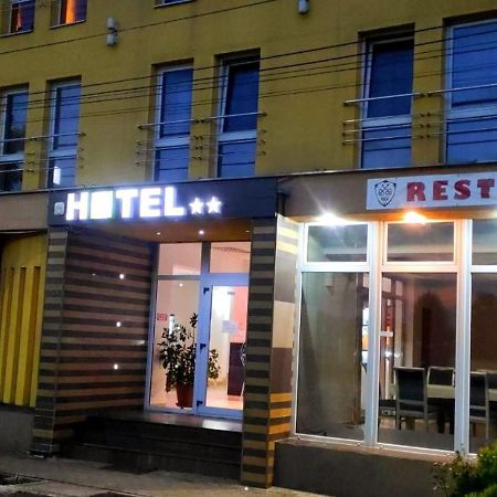 Hotel Riga Arad Buitenkant foto