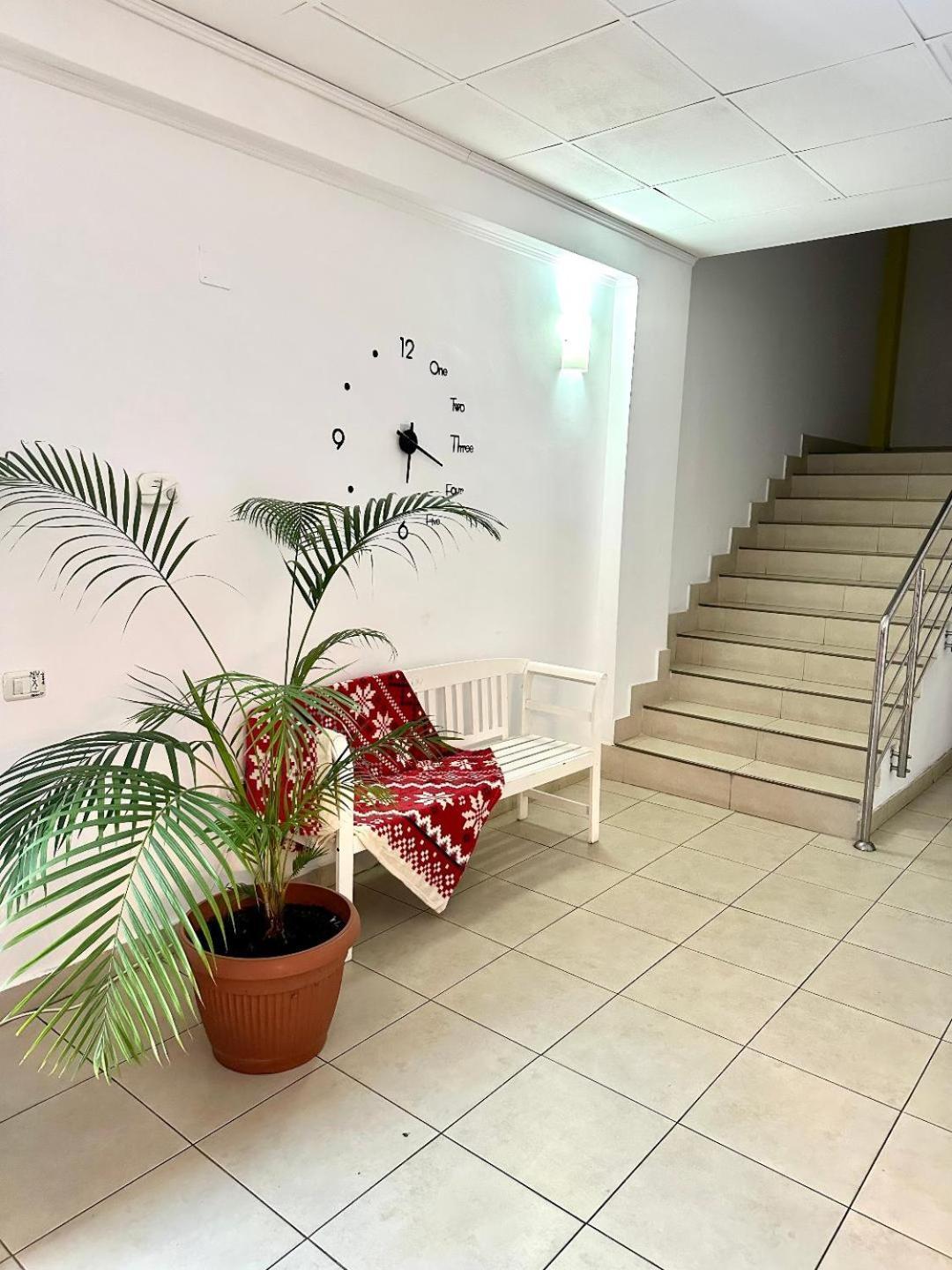 Hotel Riga Arad Buitenkant foto