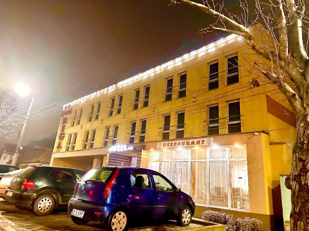 Hotel Riga Arad Buitenkant foto