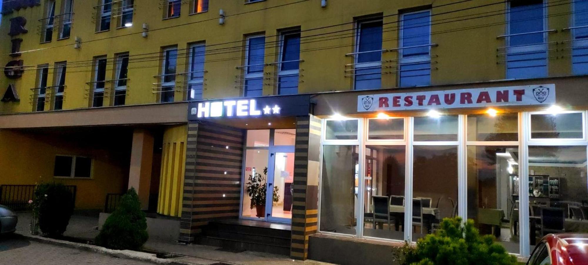 Hotel Riga Arad Buitenkant foto